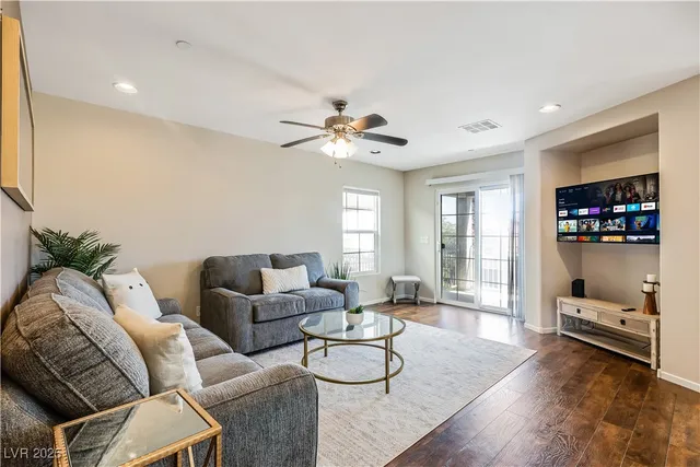 $4,800 | 9065 Hanging Tapestry Court, Las Vegas, NV 89149