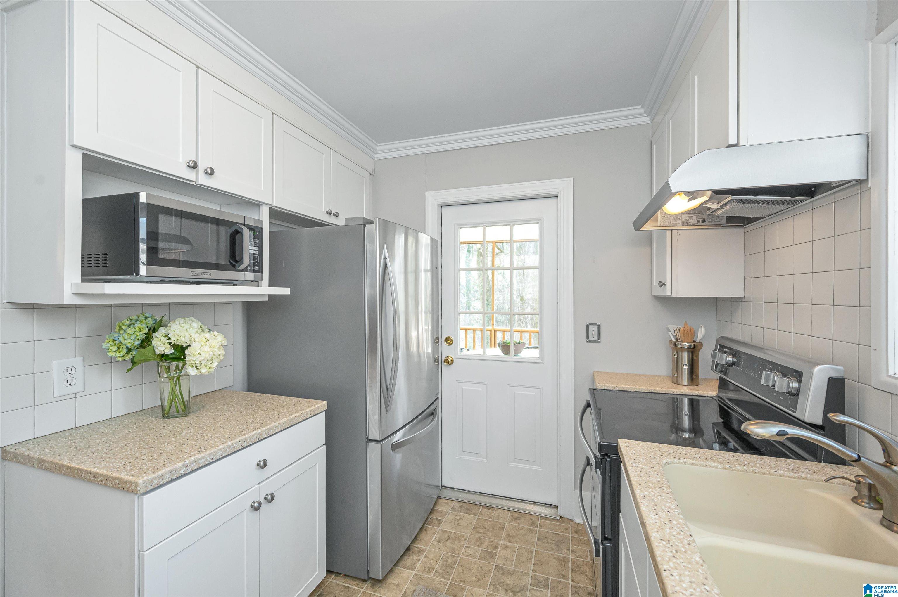 1833 Windsor Boulevard Birmingham, AL 35209 - Photo 14 of 39