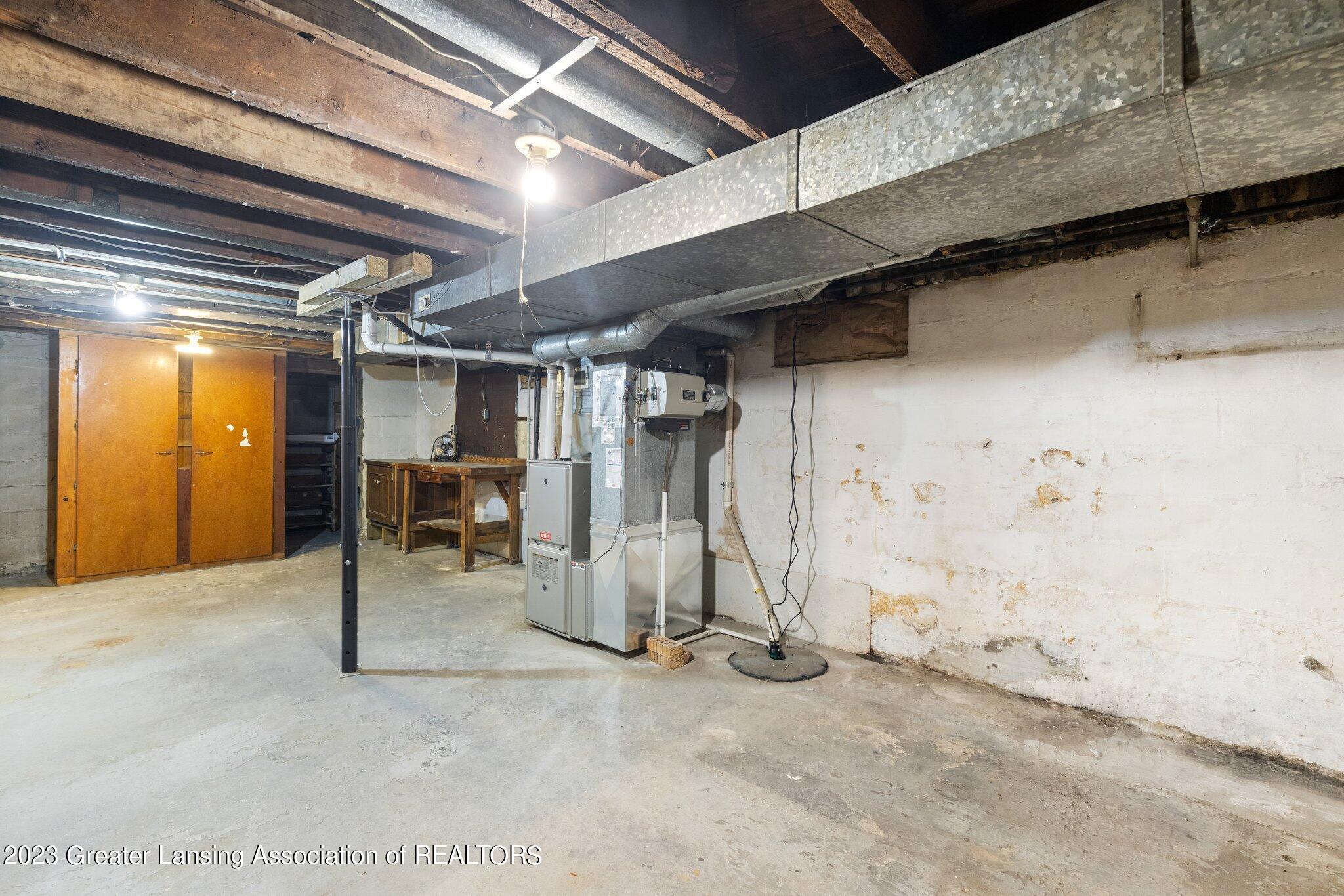 553 East Cavanaugh Road Lansing, MI 48910 - Photo 22 of 30 Basement