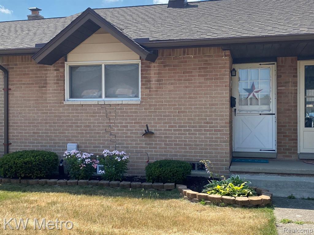 8401 18 18 Mile Road, Unit 192 Sterling Heights, MI 48313 - Photo 2 of 16