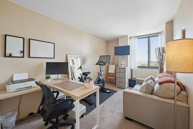 $37,500 | 4800 South Lake Park Avenue, Unit 1612, Chicago, IL 60615