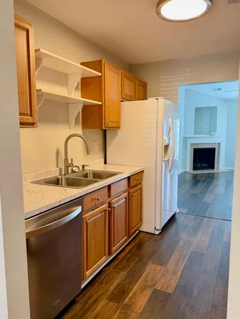 $1,895 | 7840 Park Gate Drive, North Charleston, SC 29418