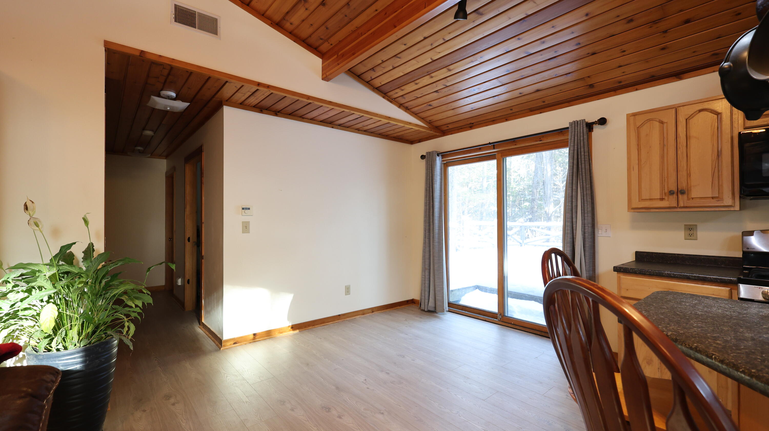 49 Ladd Road Oakland, ME 04963 - Photo 9 of 33 IMG_5208