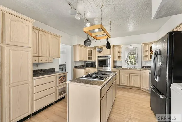 $495,000 | 195 Lansing Street, Blackfoot, ID 83221