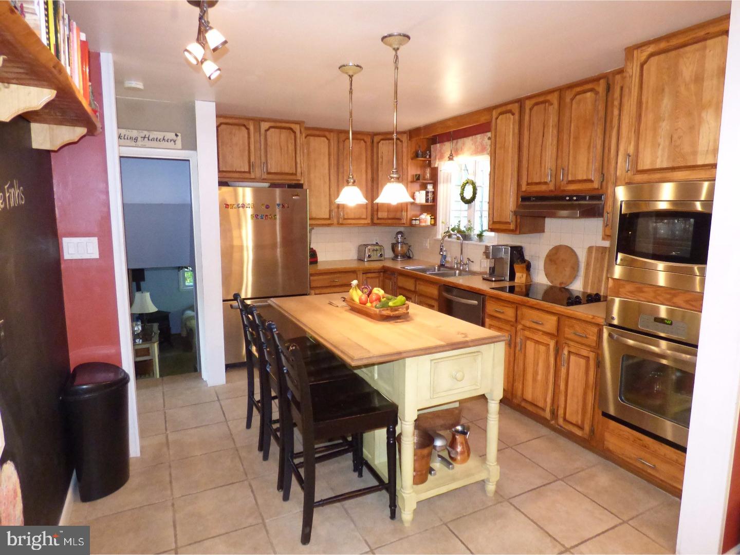 2055 Richard Road Willow Grove, PA 19090 - Photo 5 of 22 Gallery Image 5