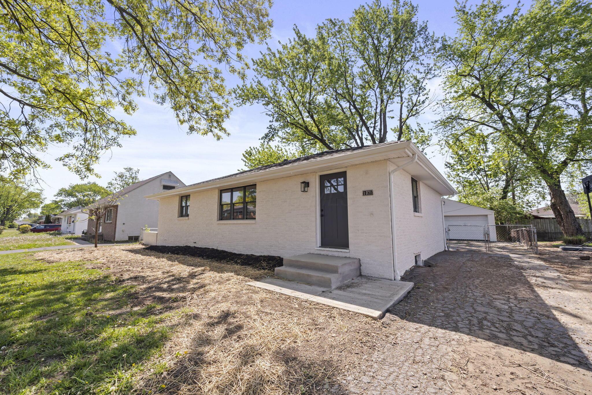 1071 Loring Road Columbus, OH 43224 - Photo 37 of 41 41-web-or-mls-_D8A1845