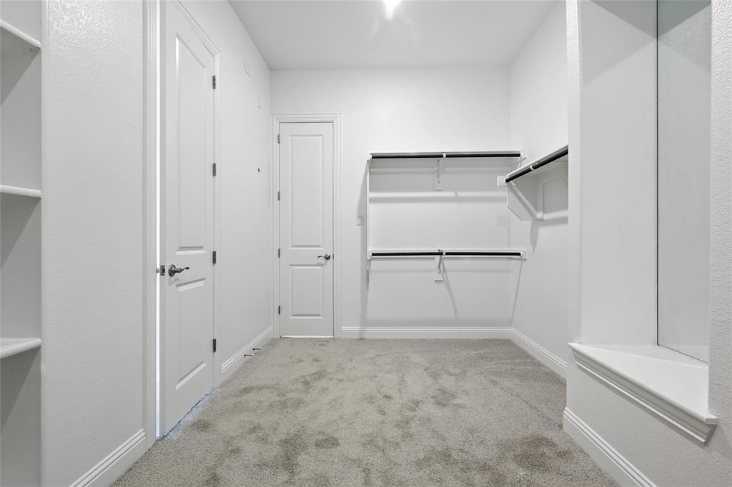 560 Flint Road Waxahachie, TX 75167 - Photo 21 of 40 a view of bathroom