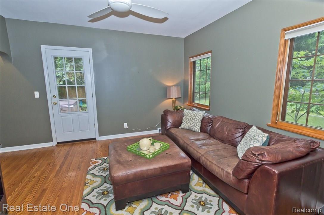 3947 Wakefield Road Berkley, MI 48072 - Photo 14 of 40 _MG_9754.jpg