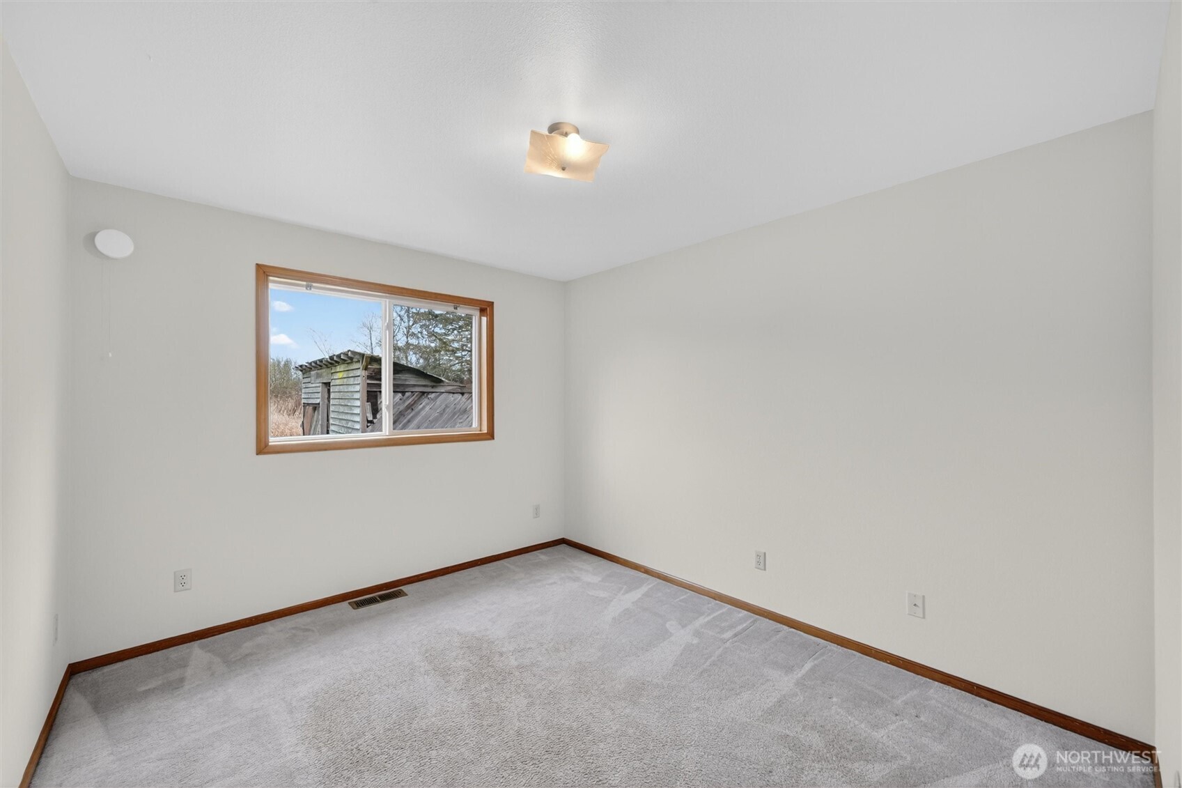 5581 Mission Road Bellingham, WA 98226 - Photo 29 of 39