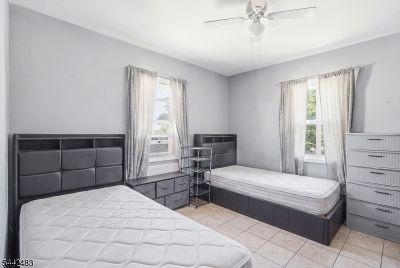 829 Allen Street, Unit 4 Elizabeth, NJ 07202 - Photo 23 of 40