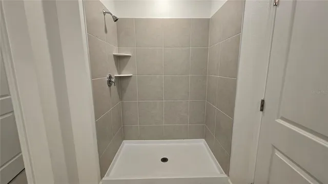 $2,500 | 5815 Le Marin Way, Kissimmee, FL 34758