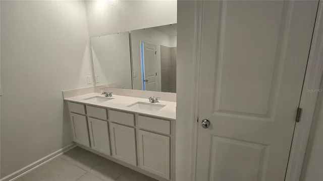 $2,500 | 5815 Le Marin Way, Kissimmee, FL 34758