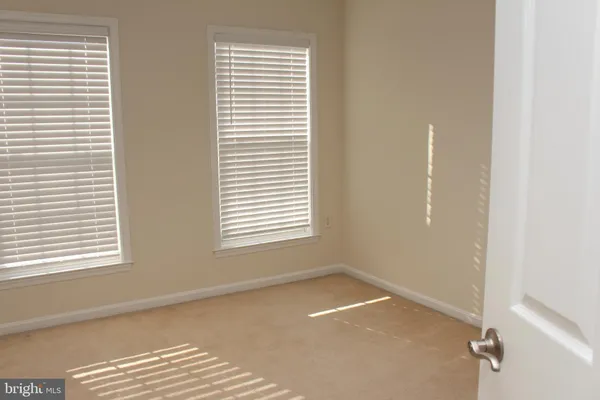 $2,950 | 16382 Gangplank Lane, Woodbridge, VA 22191