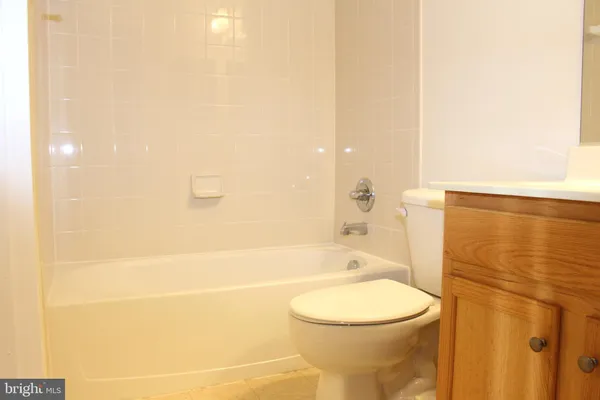 $2,950 | 16382 Gangplank Lane, Woodbridge, VA 22191