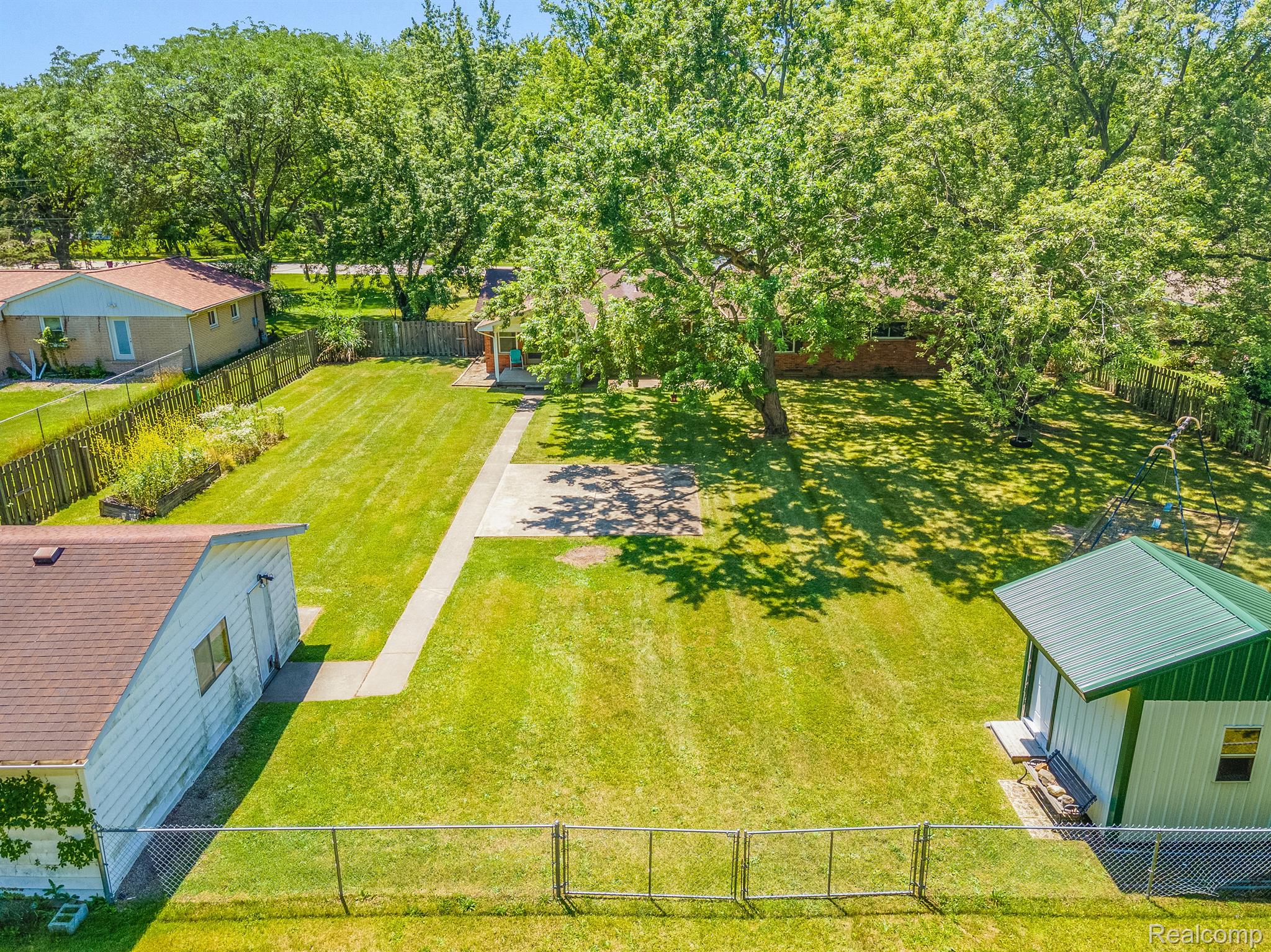 18805 Savage Road Belleville, MI 48111 - Photo 34 of 38 Gallery Image 34