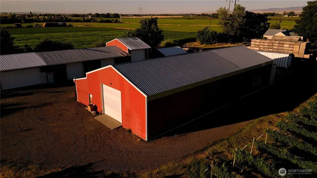 $1,450,000 | 83996 Edwards Road, Milton Freewater, OR 97862