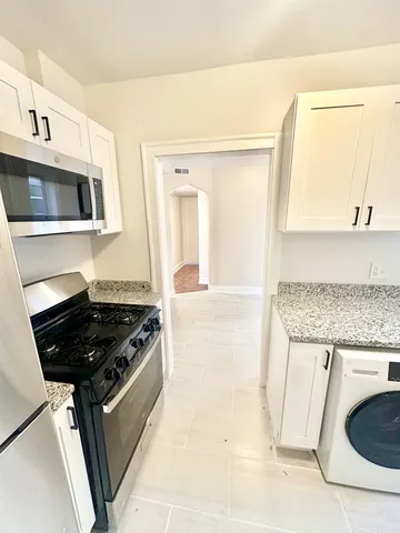 $1,350 | 1152 North Lawndale Avenue, Unit 3, Chicago, IL 60651