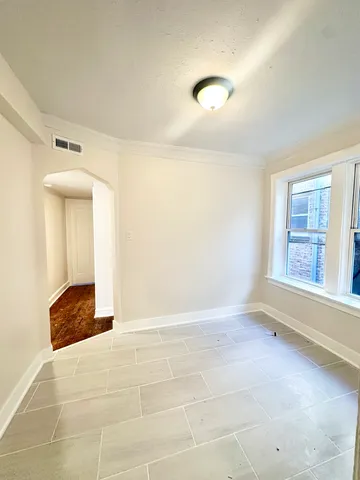 $1,350 | 1152 North Lawndale Avenue, Unit 3, Chicago, IL 60651