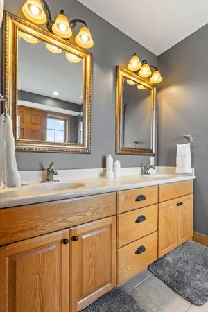 $1,250,000 | 15585 County 9 Boulevard, Goodhue, MN 55027