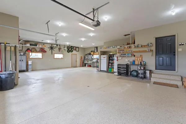 $1,250,000 | 15585 County 9 Boulevard, Goodhue, MN 55027