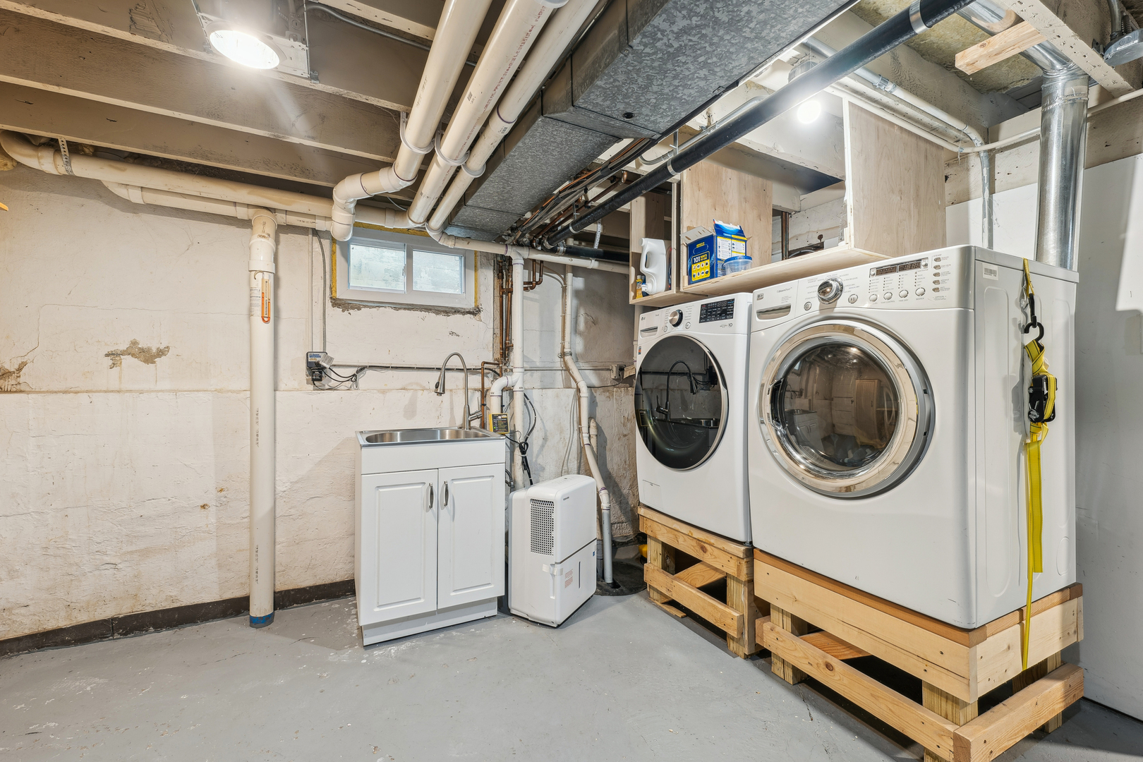 170 East Old Elm Road Lake Forest, IL 60045 - Photo 23 of 31 a utility room with dryer and washer