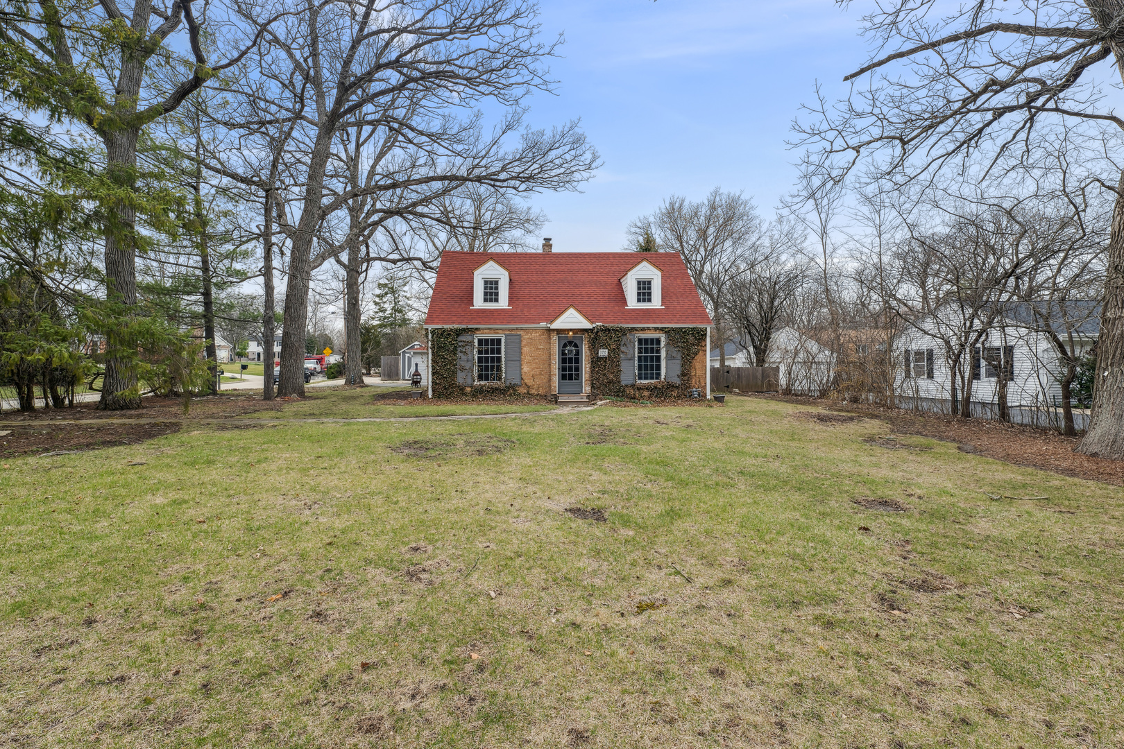 170 East Old Elm Road Lake Forest, IL 60045 - Photo 26 of 31 a front view of a building with large trees