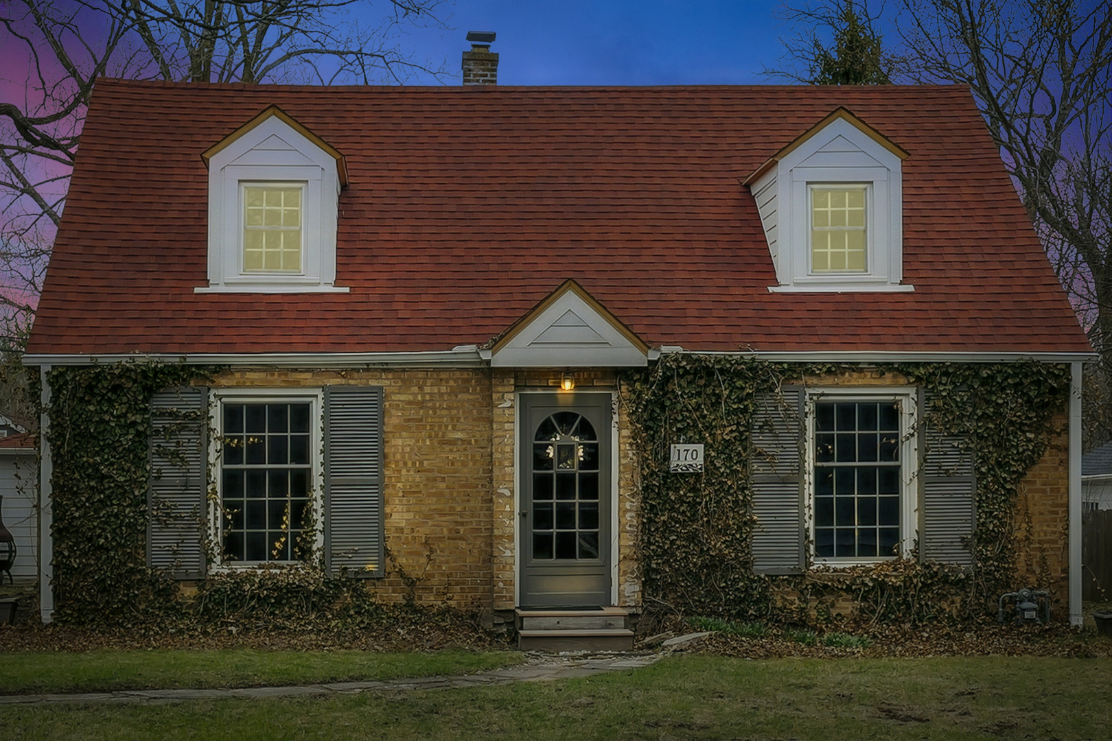170 East Old Elm Road Lake Forest, IL 60045 - Photo 28 of 31 a front view of a house with garden