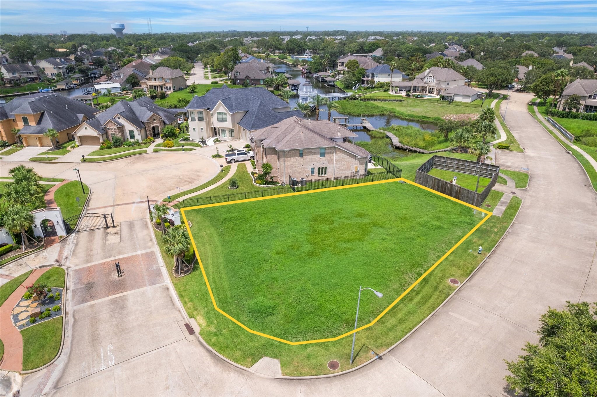 0 Water Way Seabrook, TX 77586 - Photo 4 of 16 an aerial view of a house