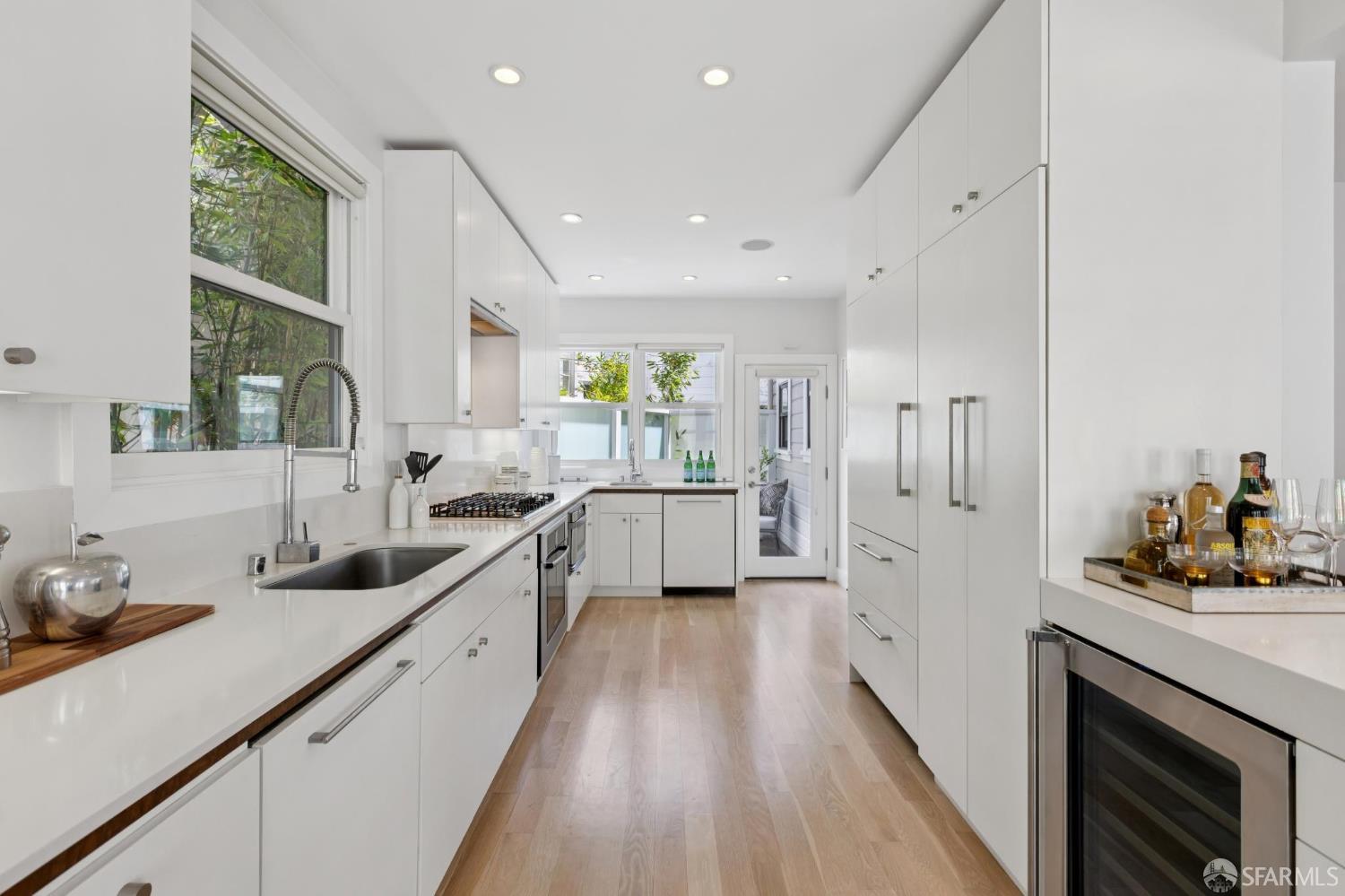 12 Rico Way San Francisco, CA 94123 - Photo 14 of 41