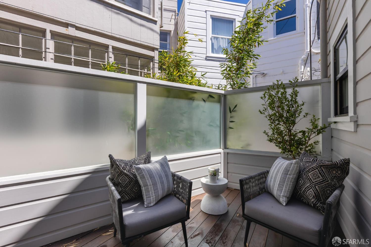 12 Rico Way San Francisco, CA 94123 - Photo 17 of 41