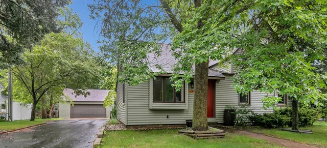 $229,900 | 608 Summit Avenue South, Sauk Rapids, MN 56379