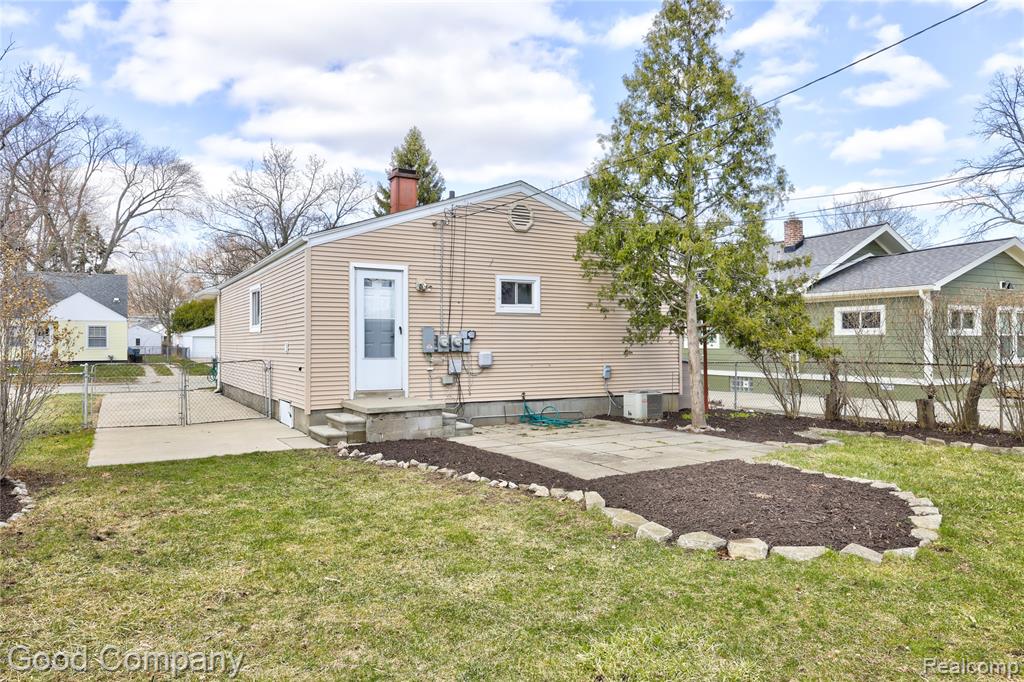 550 Roth Boulevard Clawson, MI 48017 - Photo 14 of 18