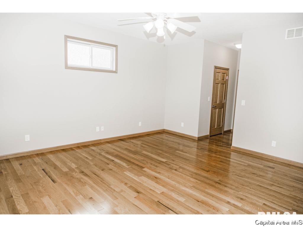 1015 Nine Rock Road Sherman, IL 62684 - Photo 6 of 22 Gallery Image 6