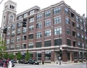 1000 West Washington Boulevard, Unit 431 Chicago, IL 60607 - Photo 1 of 1 a front view of a building with street