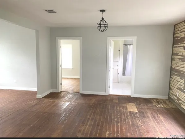 $1,600 | 106 Weber, Poth, TX 78147