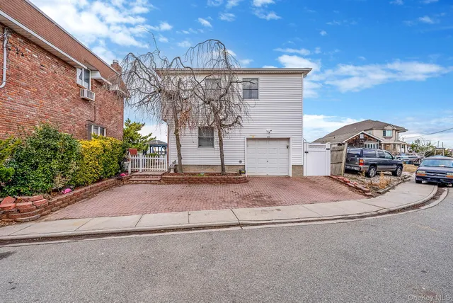 $699,000 | 510 Albern Avenue, Oceanside, NY 11572