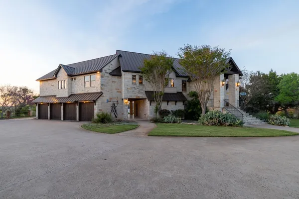 $1,750,000 | 5010 Lookout Ridge Drive, Marble Falls, TX 78654