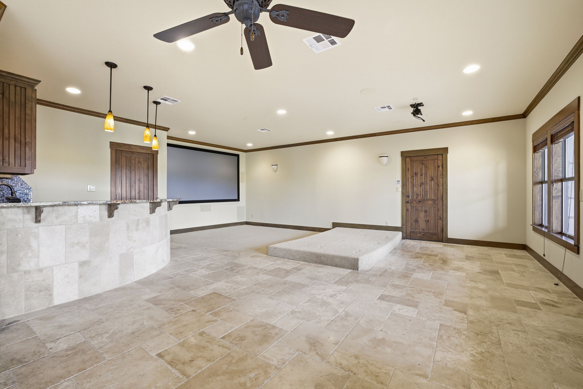 5010 Lookout Ridge Drive Marble Falls, TX 78654 - Photo 5 of 40