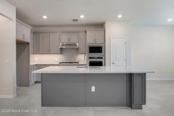 $4,350 | 10369 Pk Ests Avenue, Orlando, FL 32836