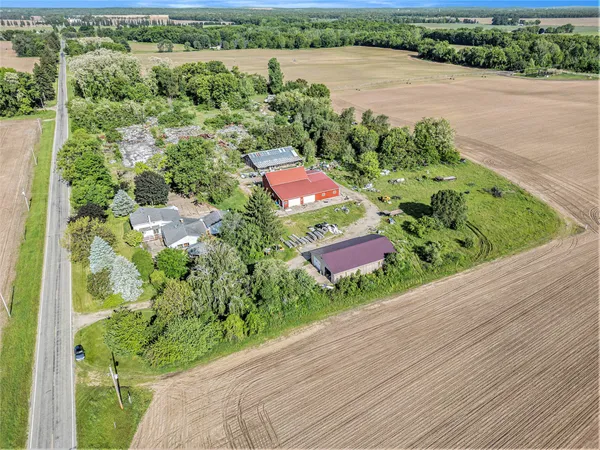 $365,000 | 19100-146 Fairchild Road, Constantine, MI 49042