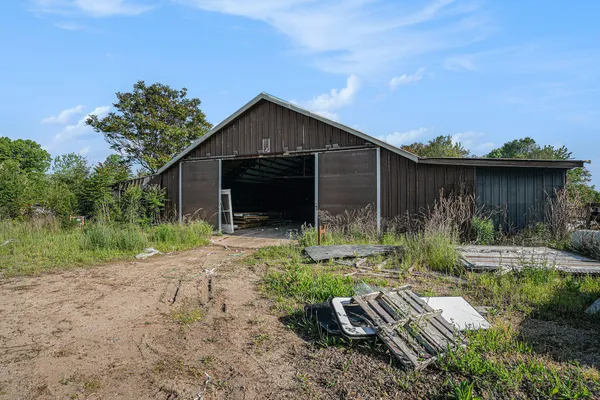 $365,000 | 19100-146 Fairchild Road, Constantine, MI 49042