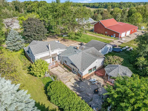 $365,000 | 19100-146 Fairchild Road, Constantine, MI 49042