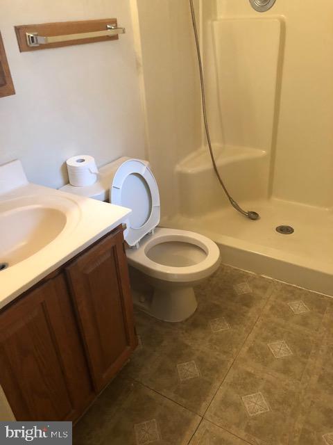 12946 Soundings Road Lusby, MD 20657 - Photo 23 of 55 Master bathroom