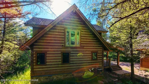 $1,250,000 | 172 Spurwood Drive, Star Valley Ranch, WY 83127