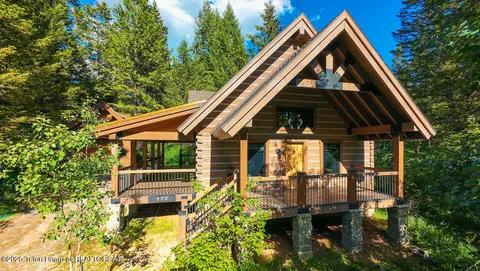 $1,250,000 | 172 Spurwood Drive, Star Valley Ranch, WY 83127