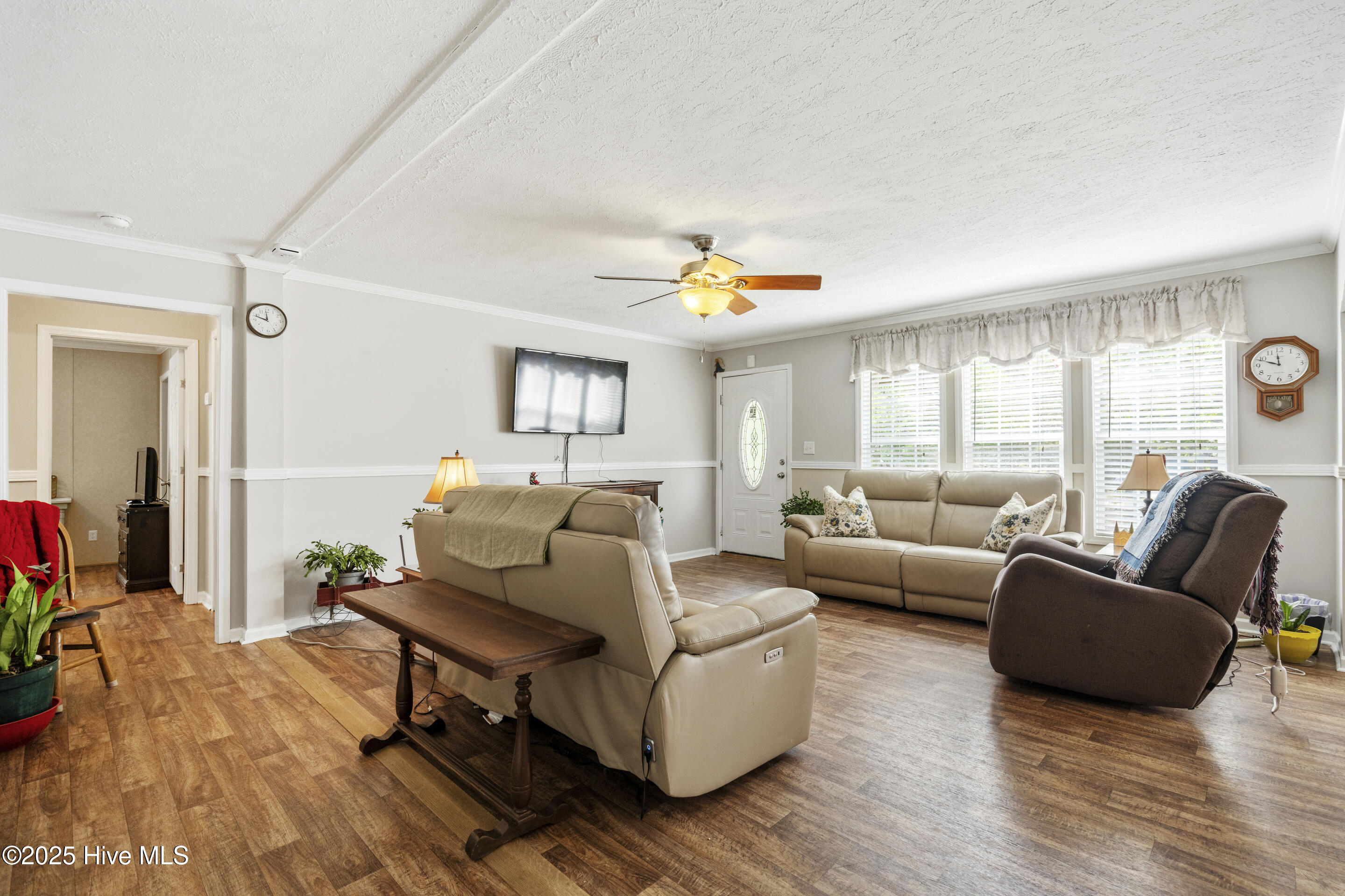 55 Rooks Lane Rocky Point, NC 28457 - Photo 14 of 53 Living Room