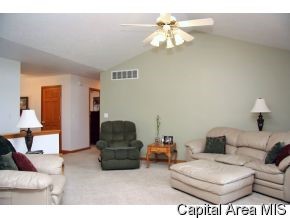 3917 Destiny Drive Springfield, IL 62712 - Photo 4 of 12