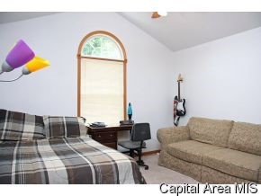 3917 Destiny Drive Springfield, IL 62712 - Photo 8 of 12