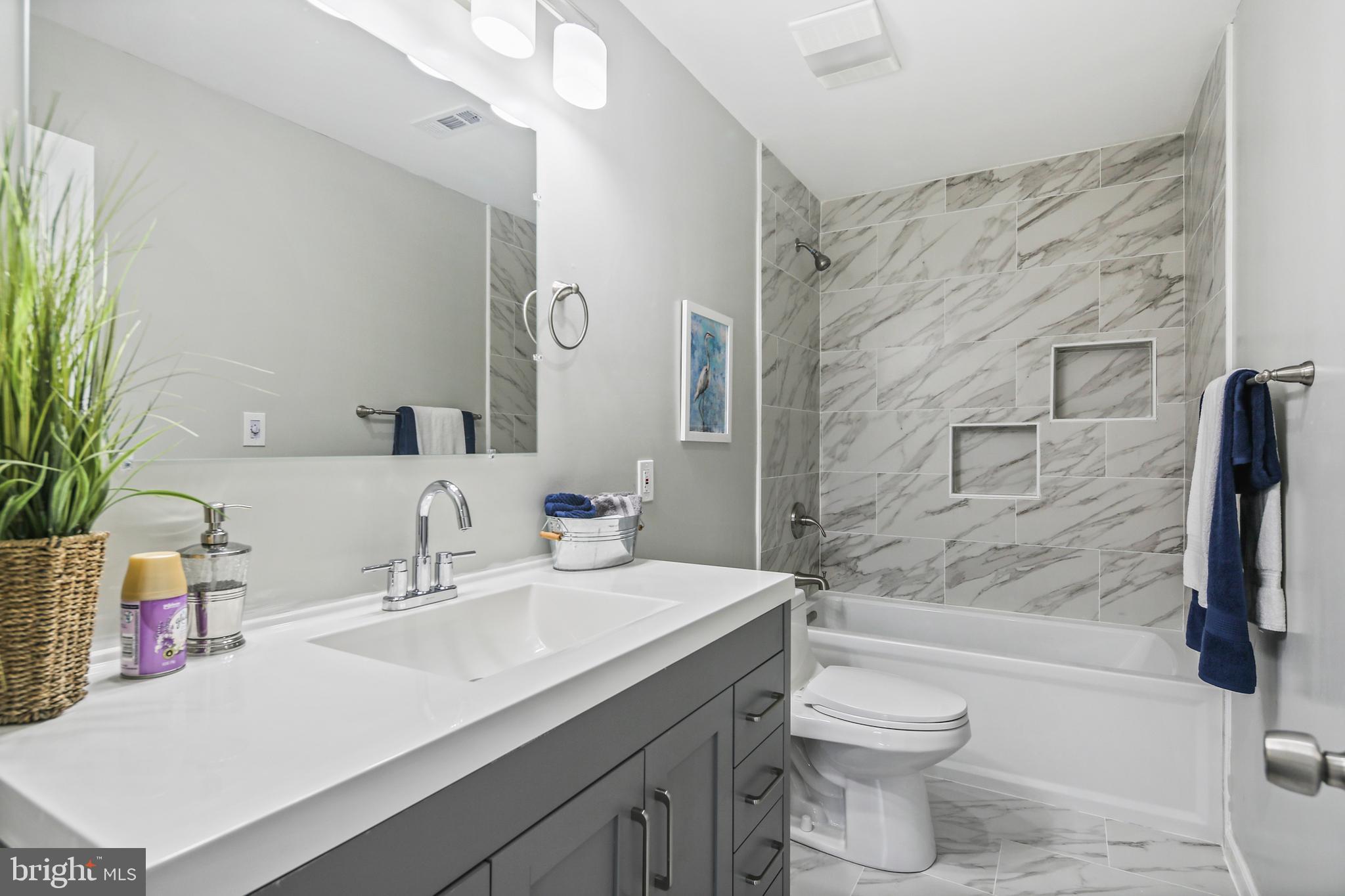 929 Edgewood Road Edgewater, MD 21037 - Photo 24 of 43 Hall Full Bath