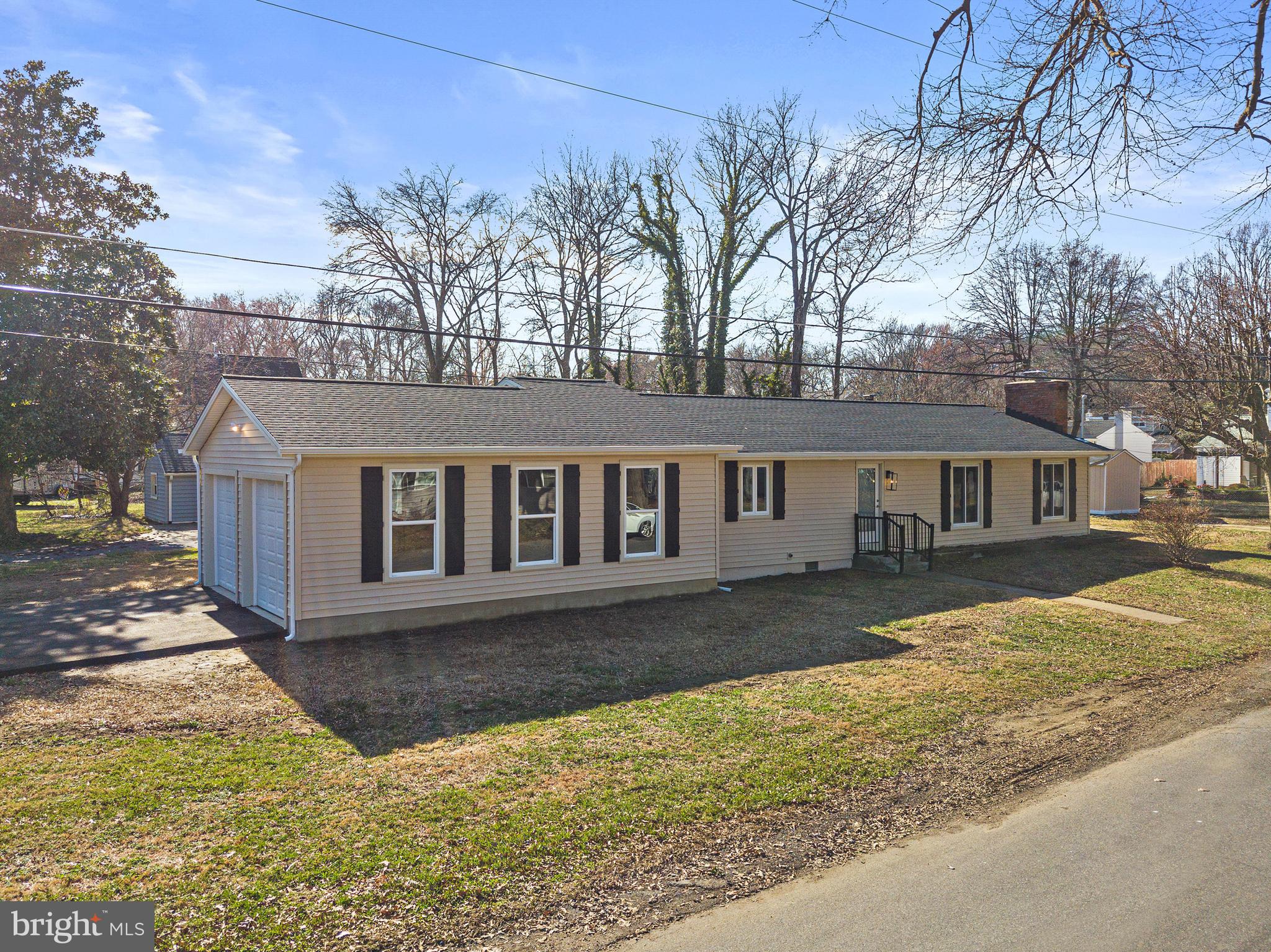 929 Edgewood Road Edgewater, MD 21037 - Photo 3 of 43